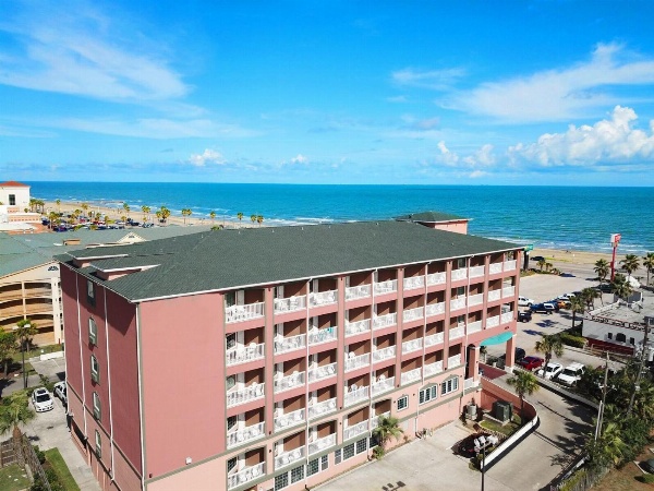 Quality Inn & Suites Galveston - Beachfront image 1