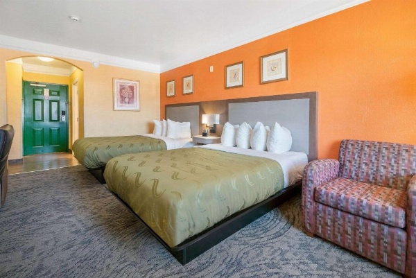 Quality Inn & Suites Galveston - Beachfront image 15