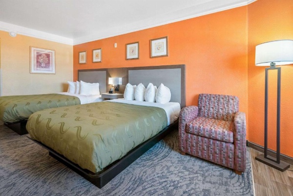 Quality Inn & Suites Galveston - Beachfront image 16